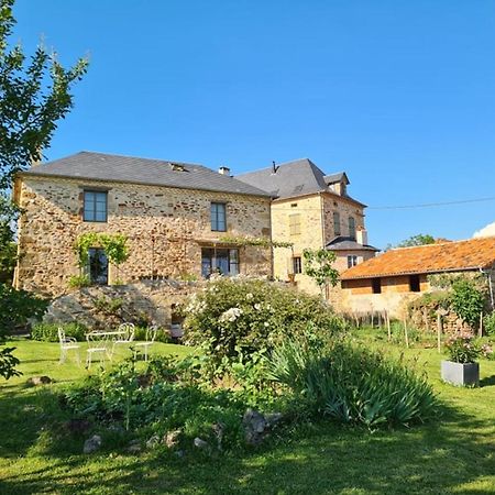 Les Peyronnies Villa Figeac Bagian luar foto