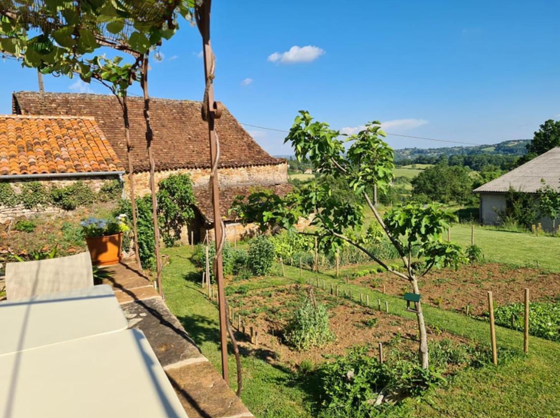 Les Peyronnies Villa Figeac Bagian luar foto
