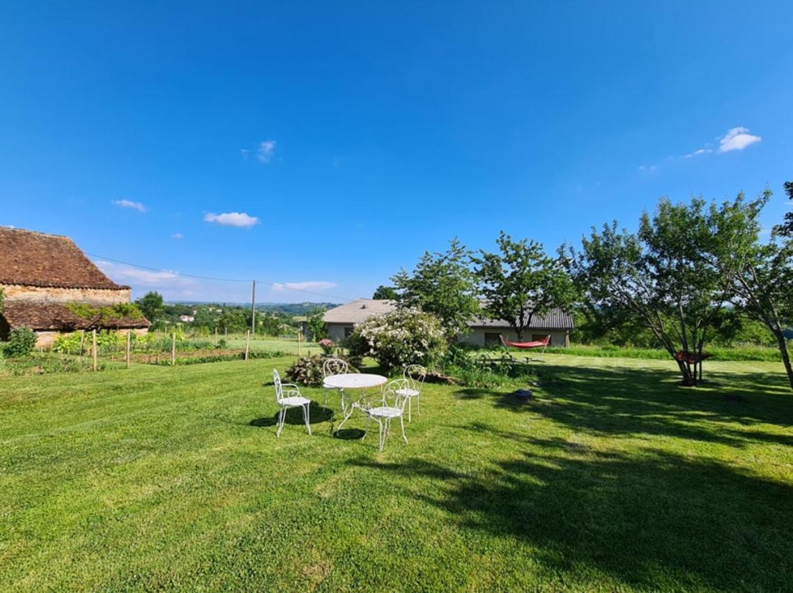 Les Peyronnies Villa Figeac Bagian luar foto